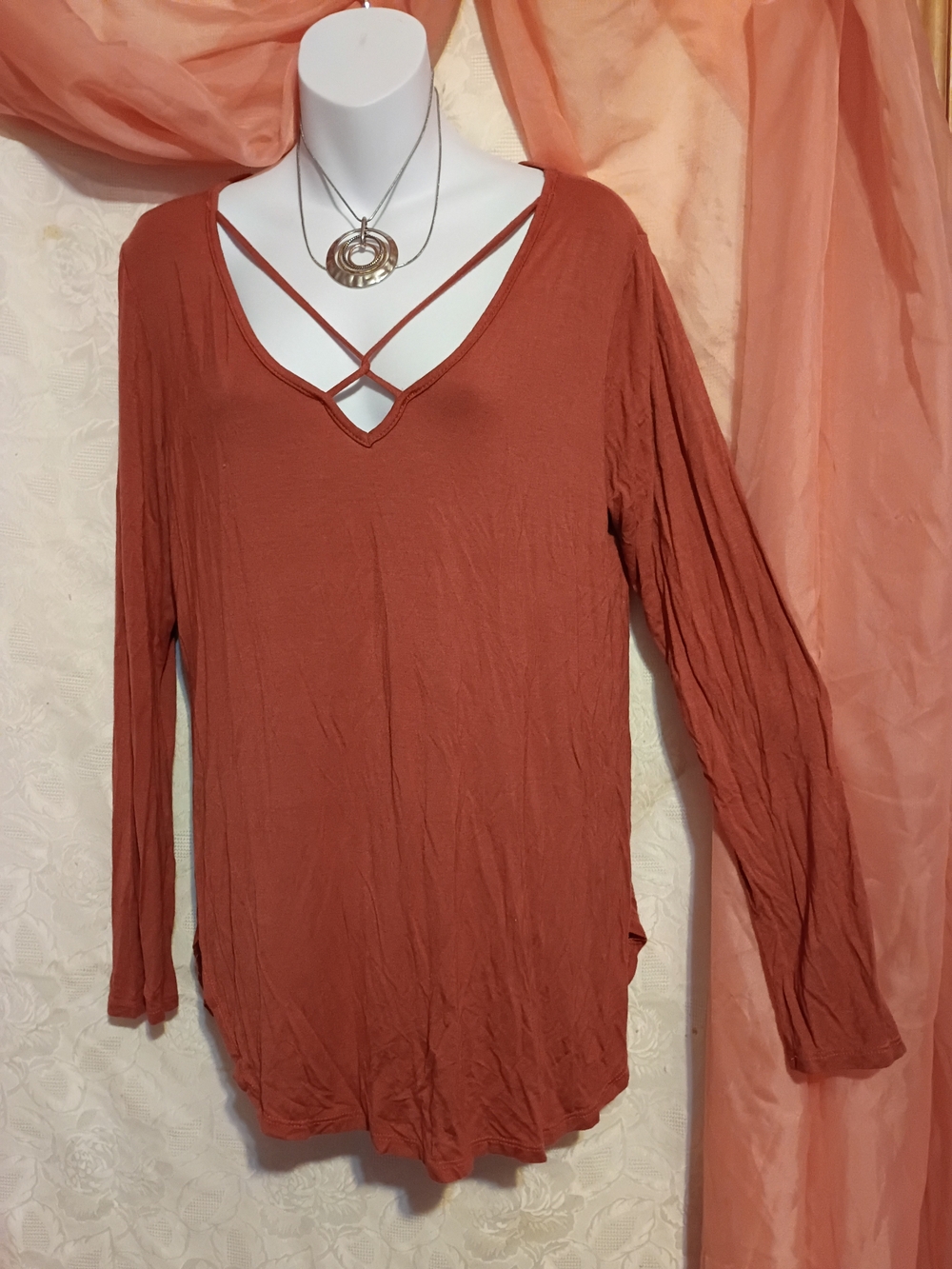 Crisscross V-Neck Long Sleeve Blouse in Mauve Sz 2X